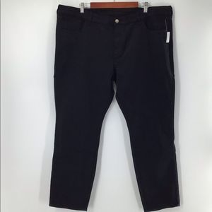 Old Navy Black Sweetheart Jeans Size 20 Inseam 29” New With Tag